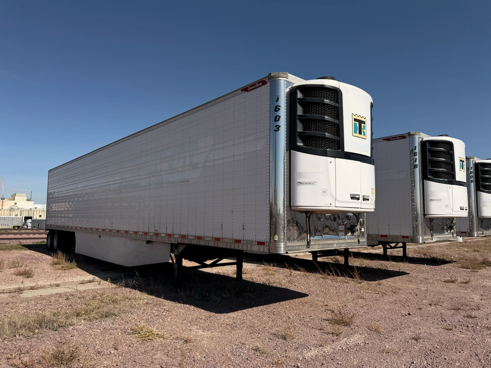 2016 Great Dane Thermo King, Stock 1603, Photographed yard context